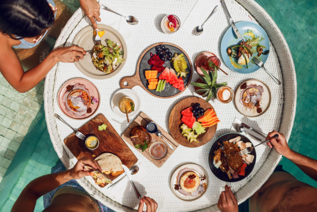 group dining Bondi Beach